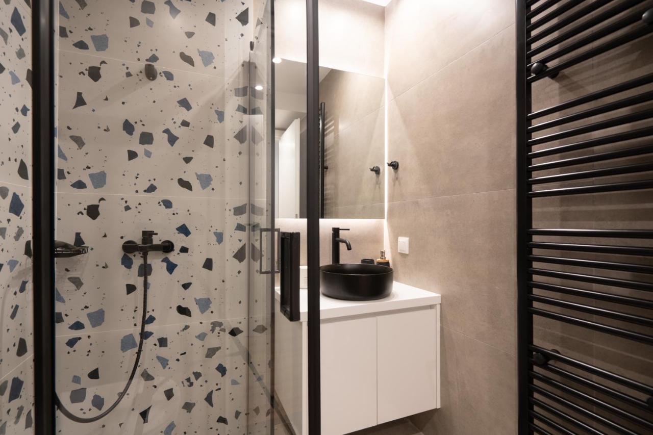 Luxury 4 Bedrooms Apartment Near Flisvos Marina Pireus Eksteriør bilde