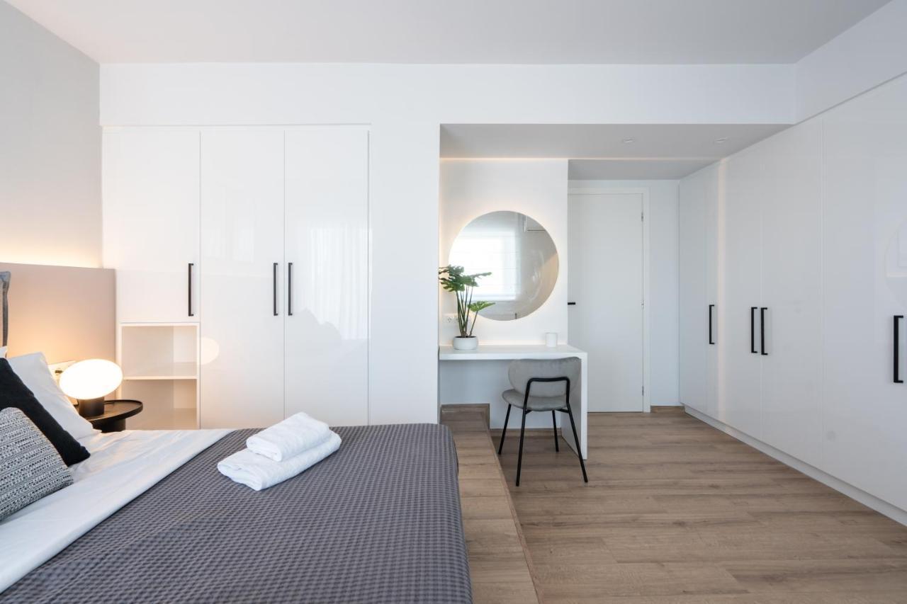 Luxury 4 Bedrooms Apartment Near Flisvos Marina Pireus Eksteriør bilde