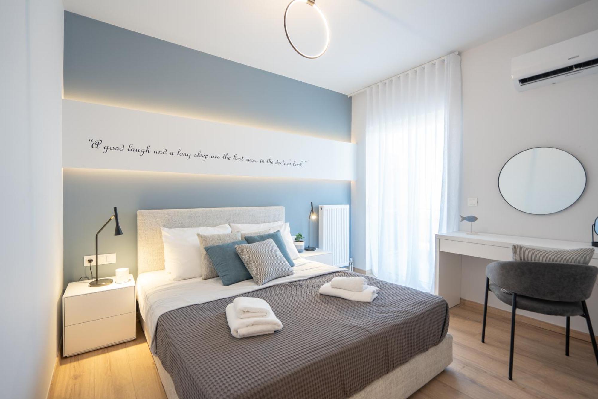 Luxury 4 Bedrooms Apartment Near Flisvos Marina Pireus Eksteriør bilde